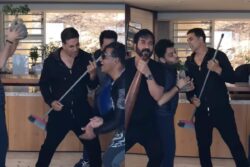 Akshay Kumar’s Friends Are Bringing ‘Out His Inner Child’ As They Get Goofy And Jam To Kya Hua Tera Wada