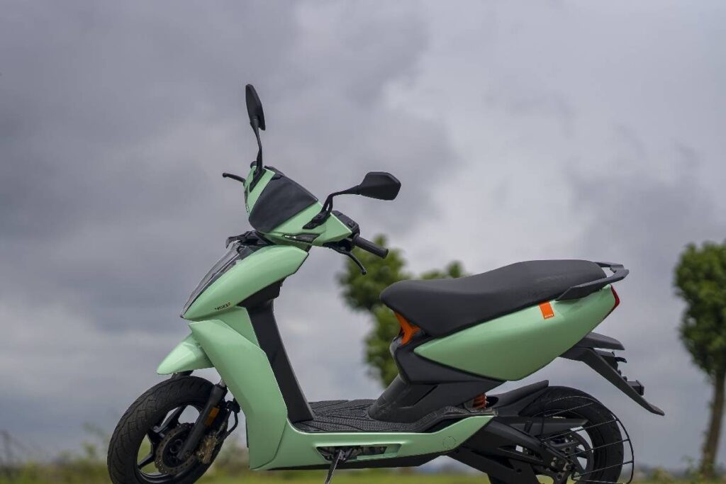 Ather Energy Launches New Entry-Level 450S Electric Scooter, Priced at 1.30 Lakh
