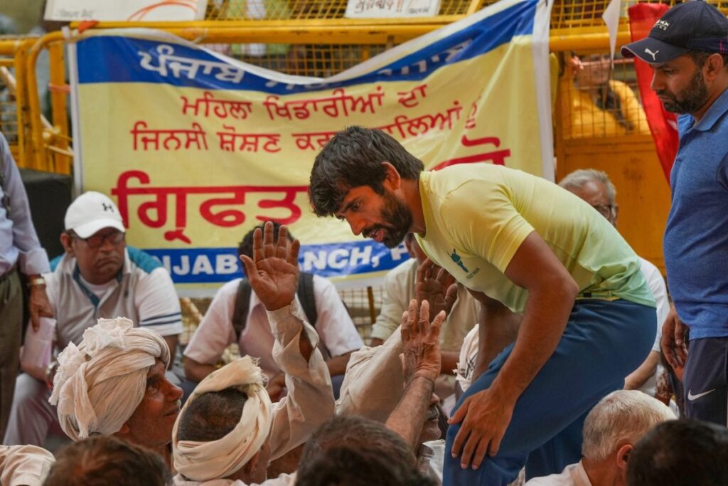 Delhi Court Summons Bajrang Punia in Criminal Defamation Complaint