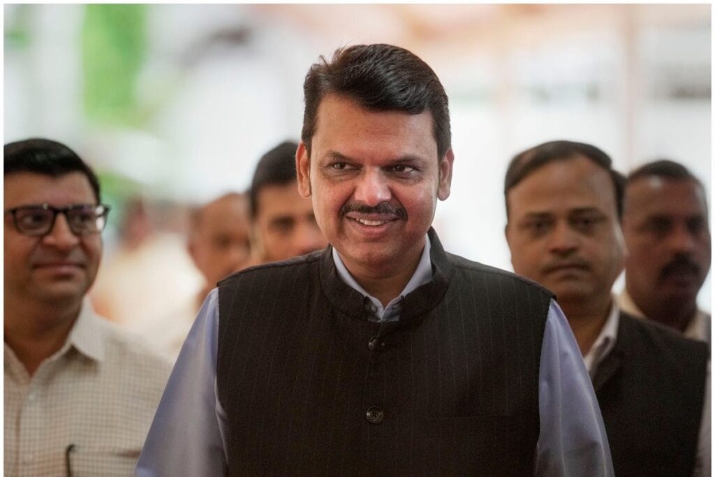 We Are a Combination Without Challenge, Says Fadnavis on CM, Ajit Pawar and His Alliance; Mocks Sharad Pawar for Statement on PM