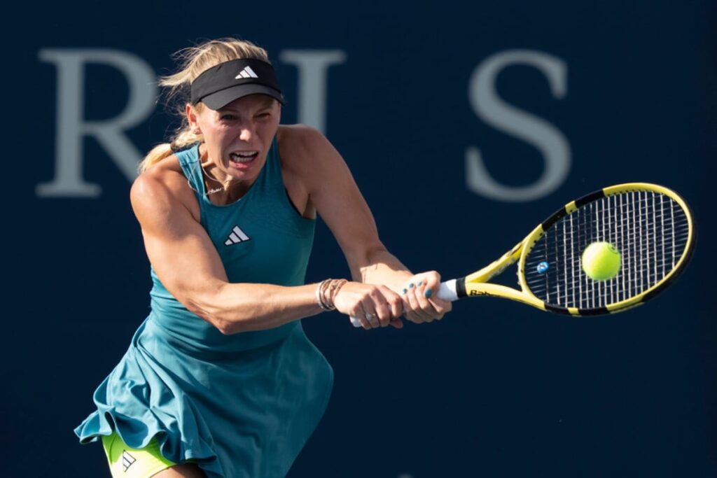 Caroline Wozniacki Comeback Halted by Marketa Vondrousova, Iga Swiatek Wins