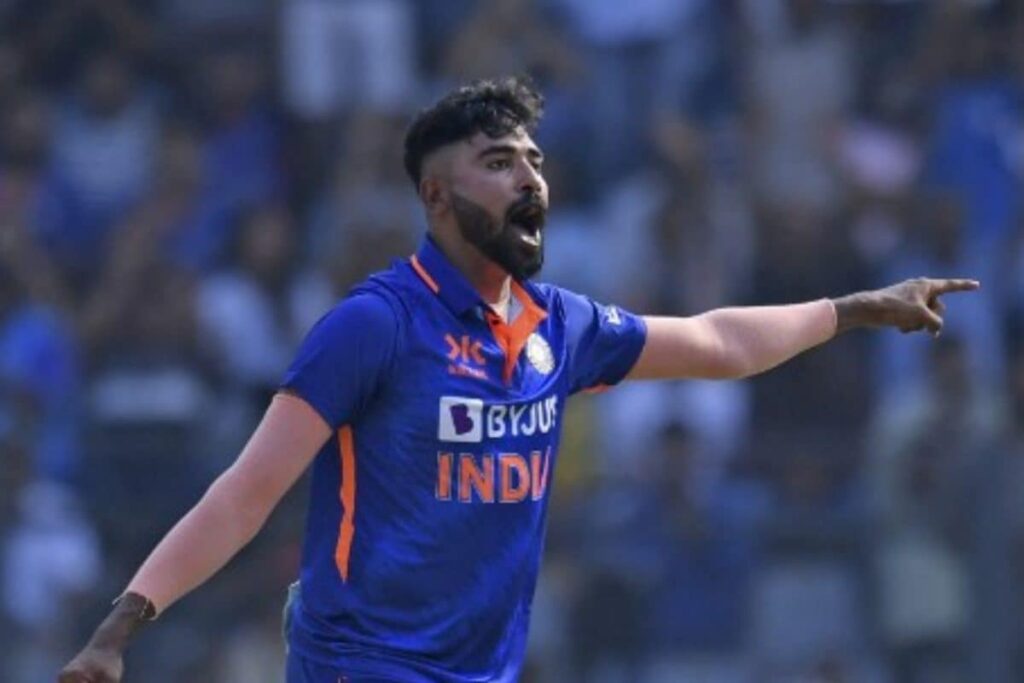 'Cannot Play Anyone, You'll Have to Play Mohammed Siraj Only': Aakash Chopra on India Third Pacer's Slot in ODI WC