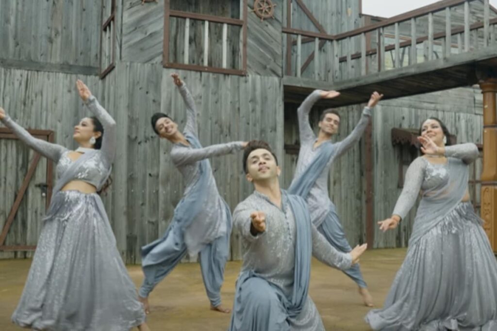 Dance Group's Kathak Performance To Selena Gomez and Rema's Calm Down Song Is Fusion At Its Best