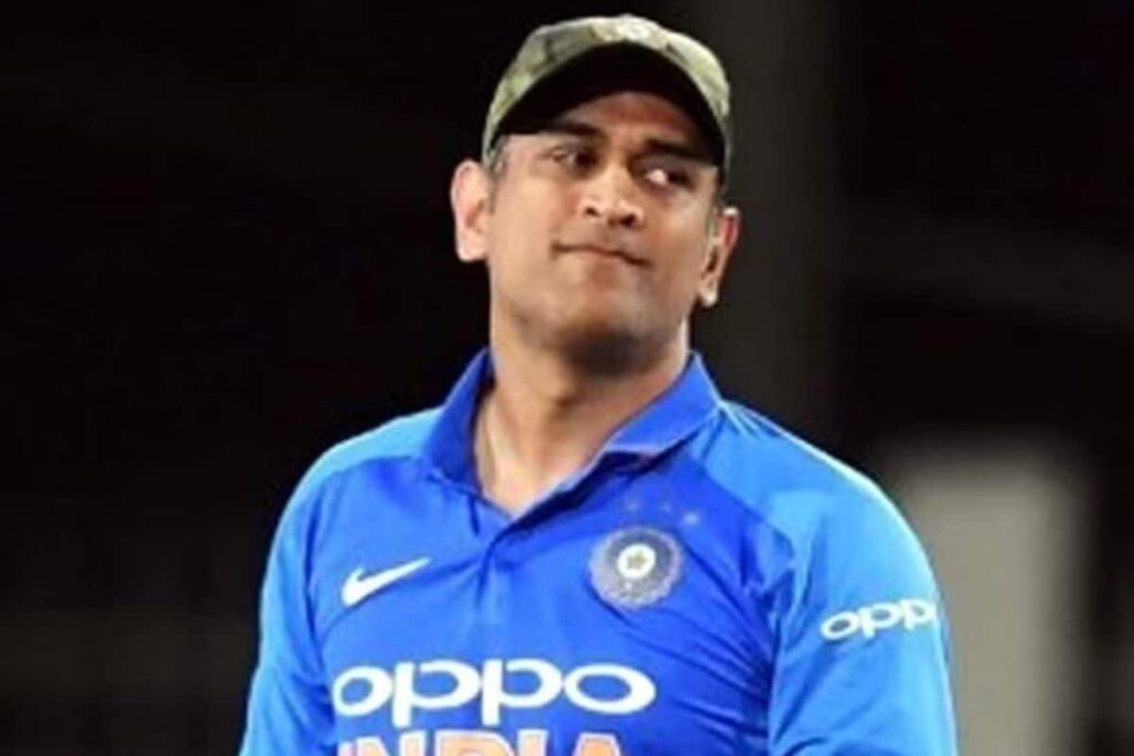MS Dhoni Shows Off New Muscular Look at Gym in Ranchi, Leaves Fans Awestruck