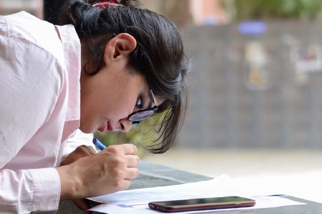 ICAI Offers Relaxation for Old Programme Students to Begin 3-Year Practical Training