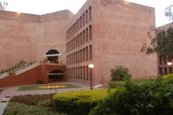 IIM (Amendment) Bill 2023 Cleared by Lok Sabha, Govt Says ‘No Intention of Encroaching Autonomy’