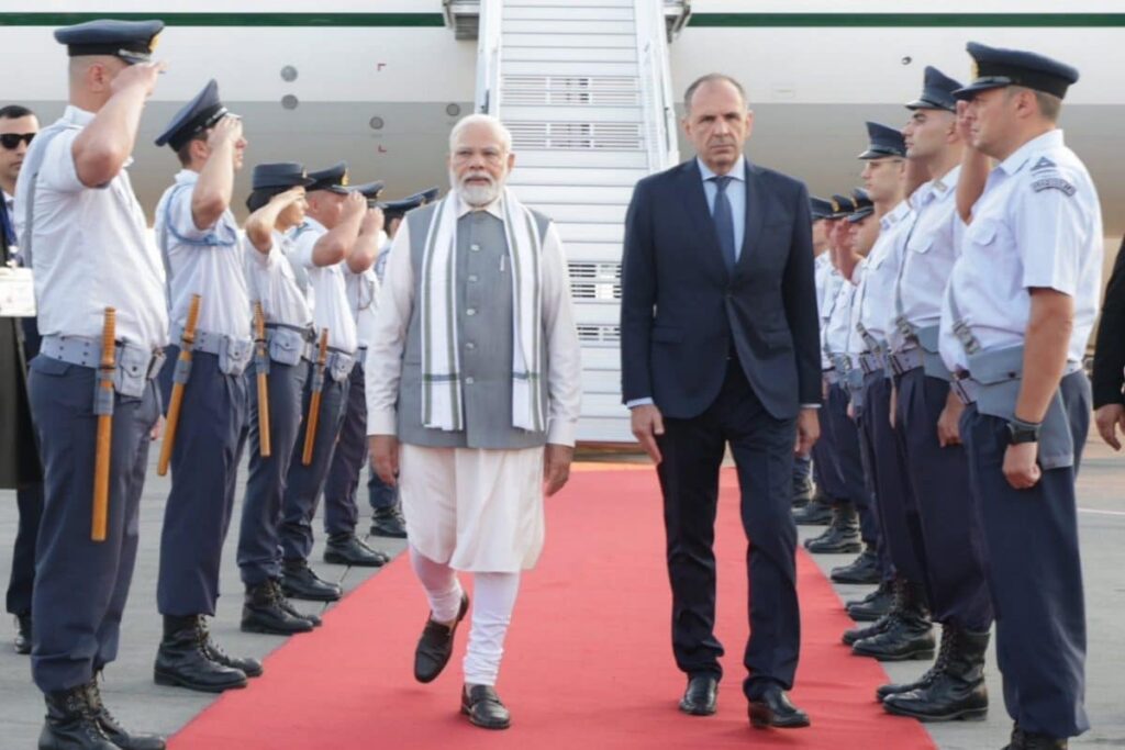 News18 Afternoon Digest: PM Modi in Greece LIVE; Chandrayaan-3 Rover Ramping Down to Lunar Surface & Other Top Stories