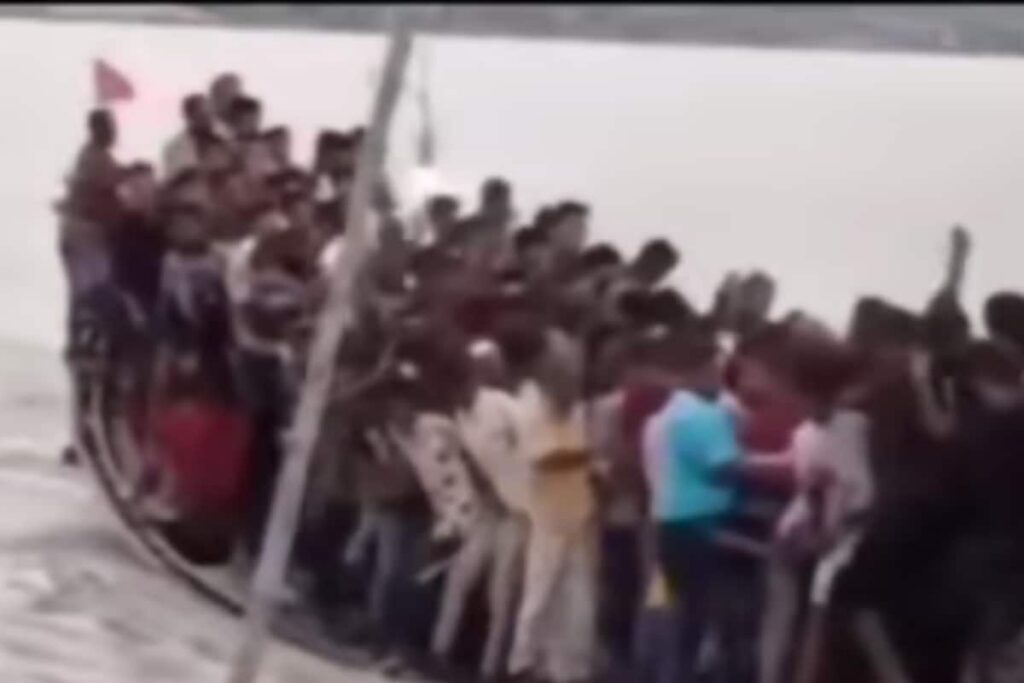 India's 'Titanic' Moment Goes Viral And Internet Can't Stop Laughing