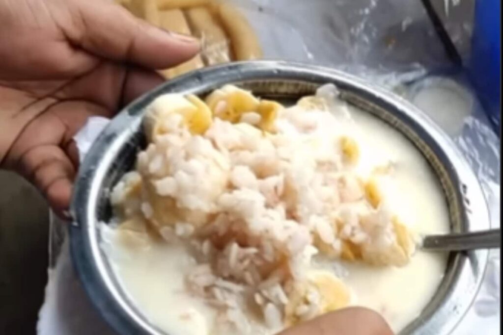 ‘Indore Left The Chat’: Twitter Reacts To Viral Poha And Rasgulla Combo