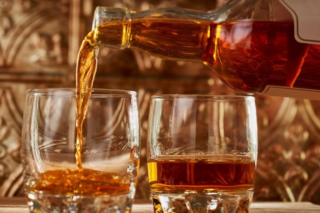 5 Single Malt Whiskies And The Best Food To Pair With Them This Monsoon