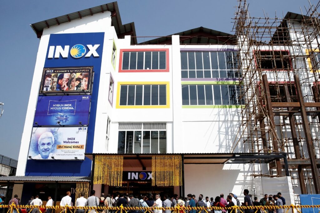 Bollywood Rekindles Love Affair With Kashmir as Cinema Halls Back to Houseful After 40 Years