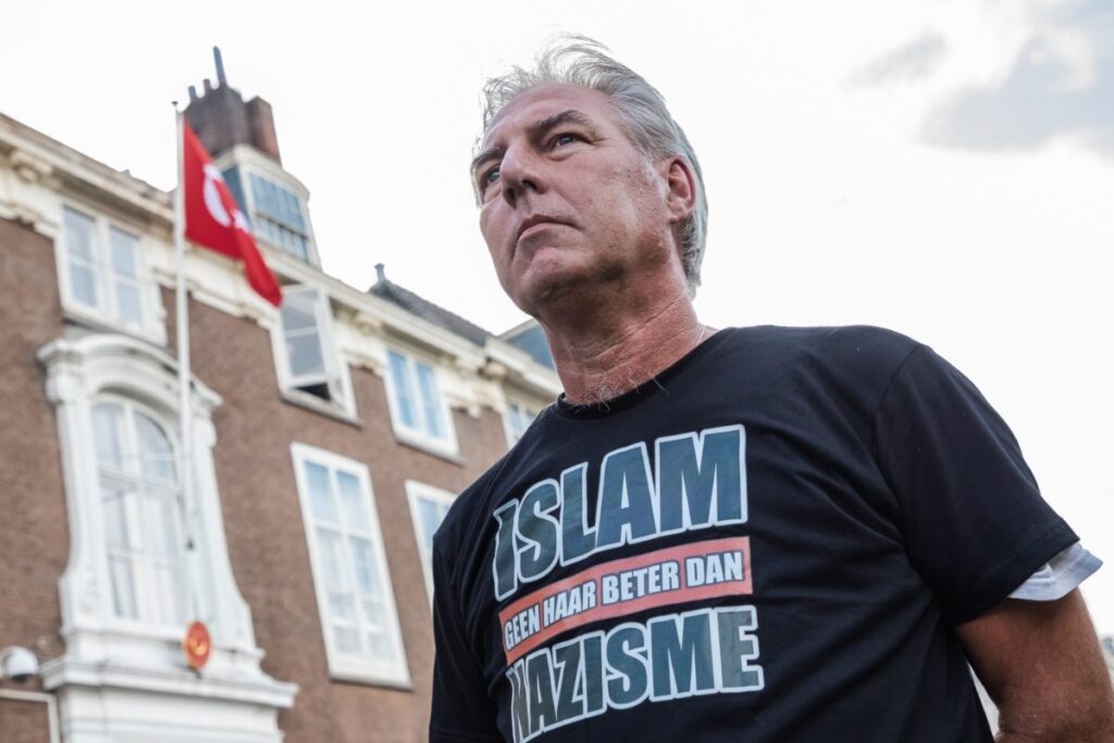 Far-Right Demonstrator Rips Apart Koran outside Turkish Embassy in Netherlands