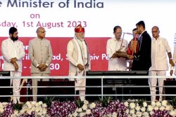 PM Modi Shares Stage with Sharad Pawar at Tilak Award Ceremony in Pune