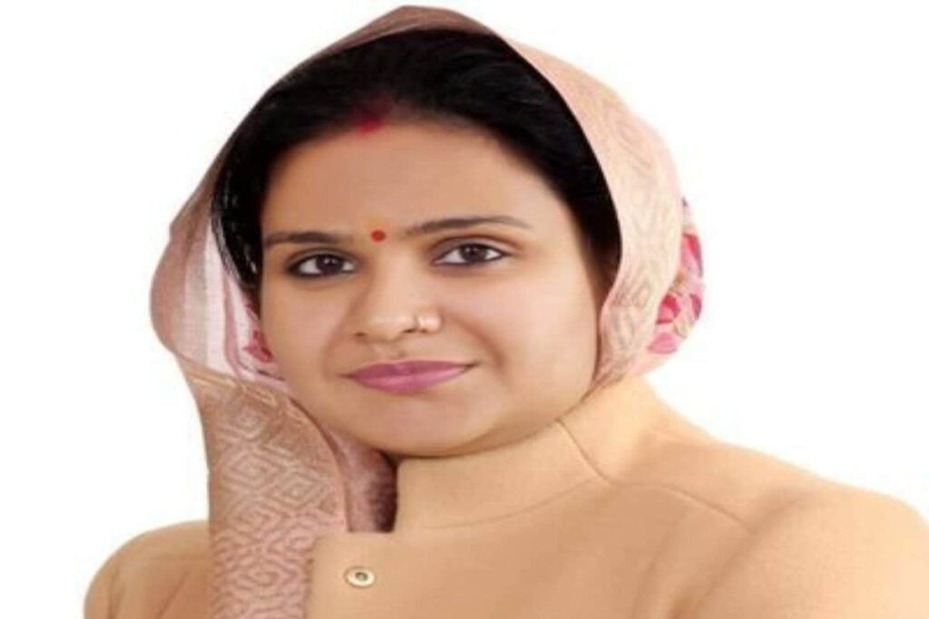 Jaipur Heritage Mayor Suspended, Husband Arrested While Taking Bribe for 'Patta'