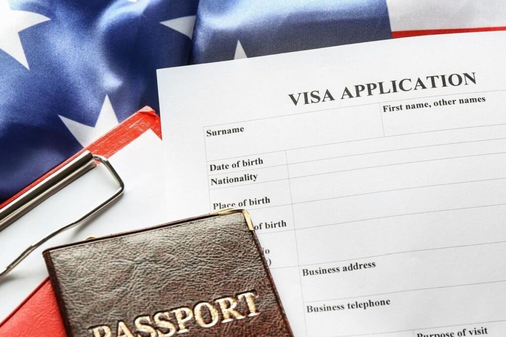 Pak Extends Visa of Indian Woman Who Crossed Border to Marry Her Facebook Friend