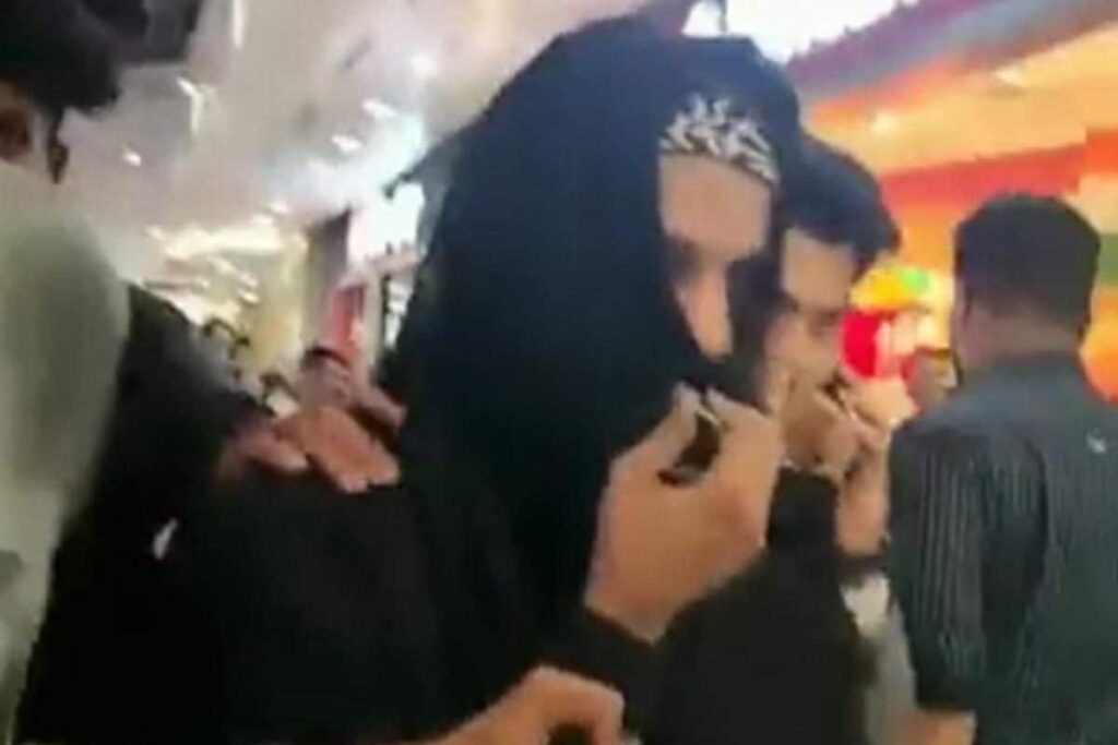 Kerala Man Arrested For Disguising Himself As A Woman, Recording Women In Washroom