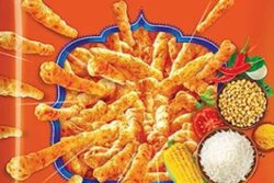 Kurkure, Lays & More: Foodies Are Debating Over Best Indian Snacks And We Are Loving It