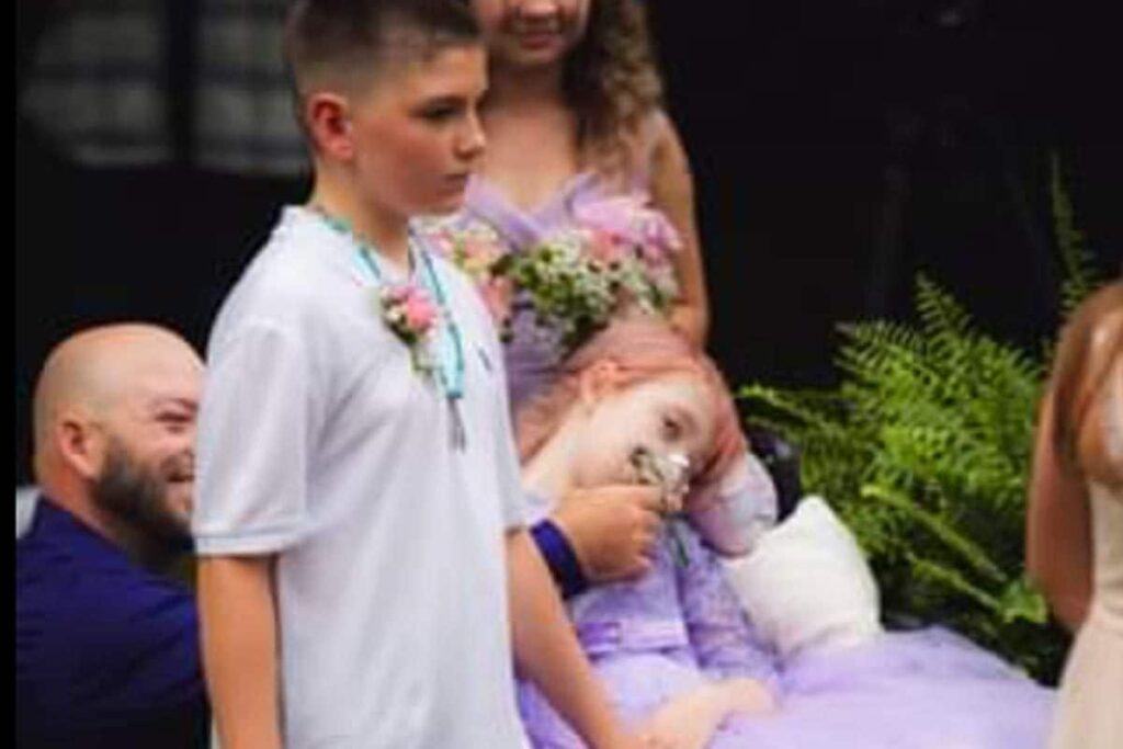 10-Year-Old Girl 'Marries' Boyfriend Days Before Dying Of Leukaemia