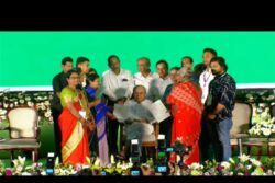 Odisha: CM Distributes Land Record Certificates to Slum Dwellers, Assures Financial Assistance For Construction of Houses