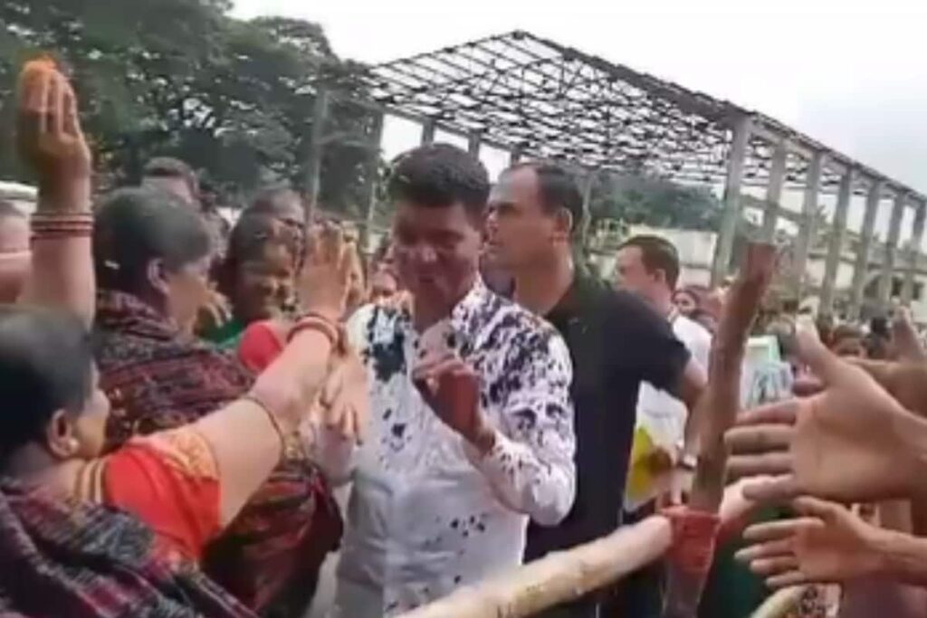 Odisha CM's Private Secy, Puri Collector Face Ink Attack; Accused Held