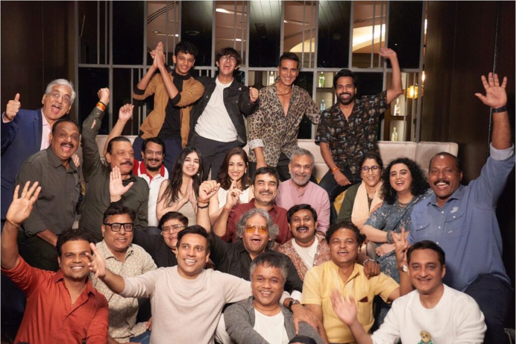 Akshay Kumar Throws A Dinner Party For Pankaj Tripathi, Yami Gautam And Crew To Celebrate OMG 2 Success; Check Photo