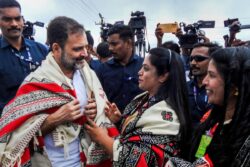 Rahul Gandhi Wears Traditional Shawl, Dances With Tribal Toda Community Members in TN | WATCH