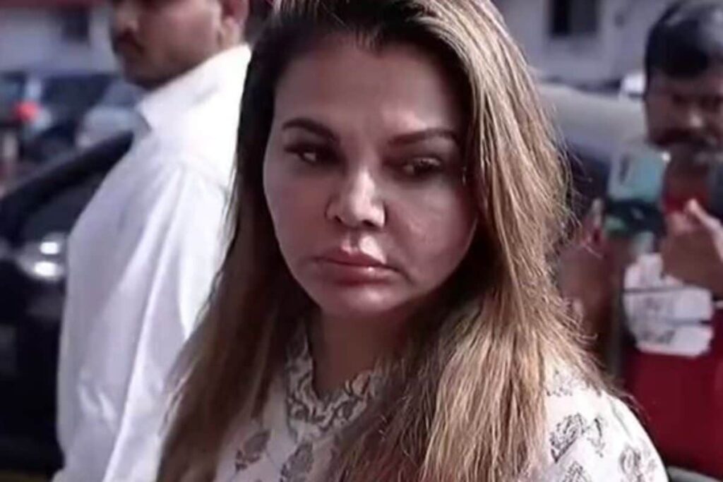 Rakhi Sawant Accuses Adil Khan of Torturing Her: 'Tum Mujhe Jeene Nahi De Rahe Ho'