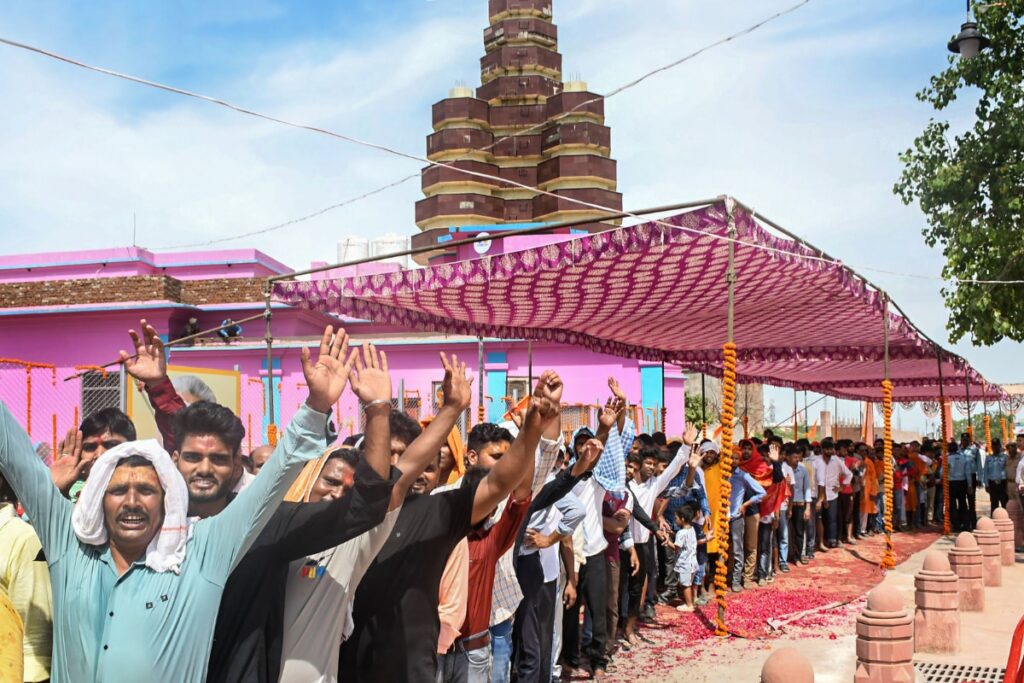 ‘Shabri ke Ber’ & ‘Ravan Vadh’ Murals Among Those to Adorn Ram Path Heritage Walk in Ayodhya