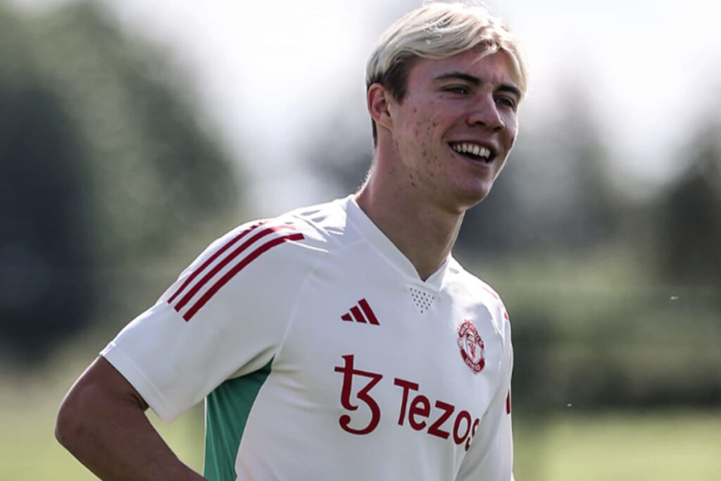 Rasmus Hojlund Can Run 100m Under 11 Seconds? Manchester United Says 'Usain Bolt Watch Out'