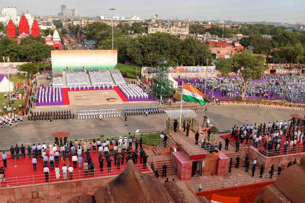 Independence Day 2023: 1,800 Special Guests at Red Fort, Selfie Points Across Delhi | Details
