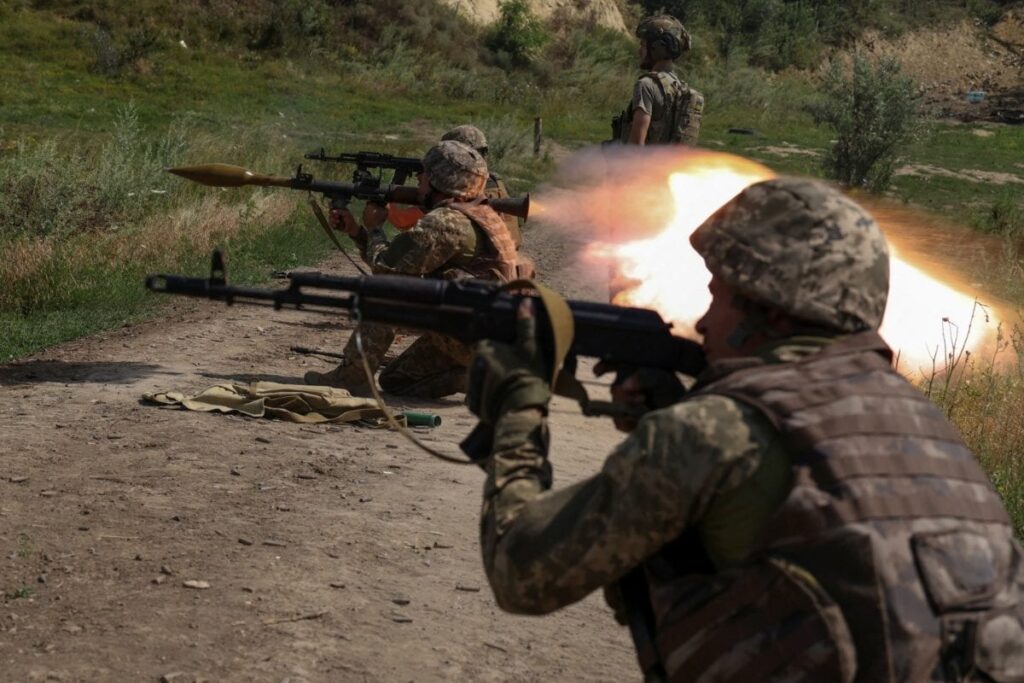 Russia Strikes Military Airbases in Western Ukraine, Claims 'All Targets Were Hit'