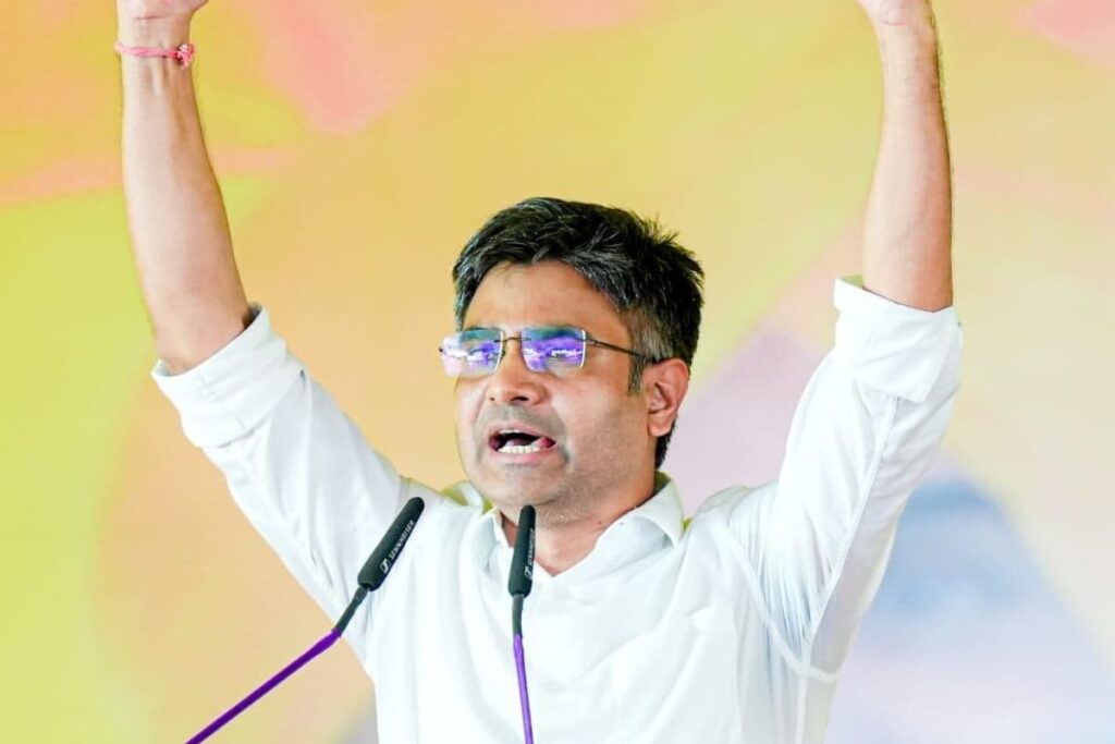 'Delhi Govt Serving People Very Well': AAP's Sandeep Pathak Slams Shah Over 'No Intention to Serve' Remark