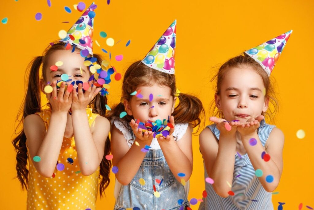 National Sisters Day 2023: Wishes, Quotes, and Messages to Celebrate Sisterly Bond