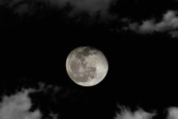 Supermoon To Be Visible Tonight: How To Click Beautiful Images Using Your Smartphone Camera