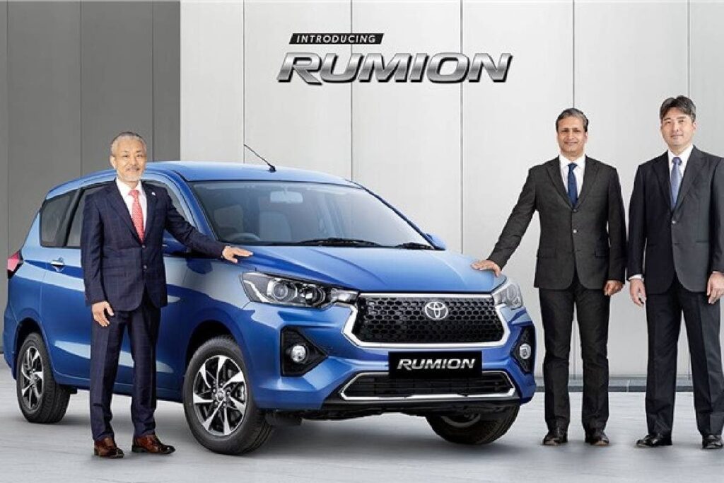 All-New Toyota Rumion Breaks Cover, Gets 3 Trims & 3 Powertrain Options