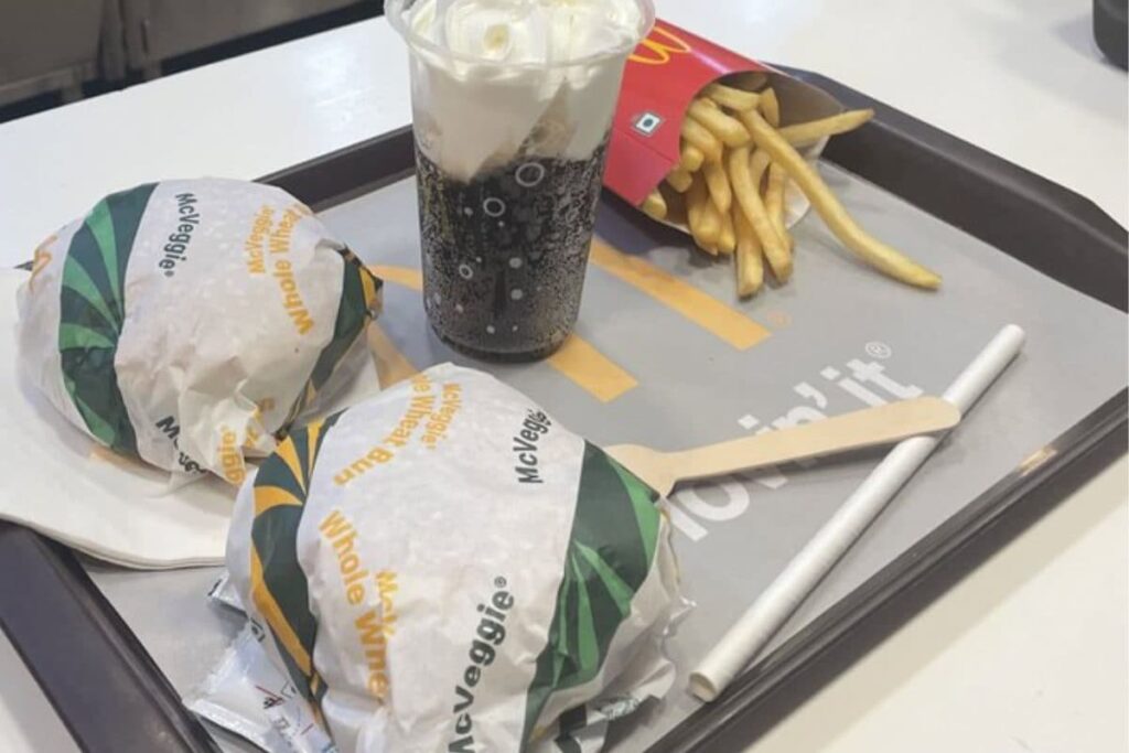 Nutritionist Visits McDonald's Outlet and Shames People For Eating 'Fast Food', Gets Cooked on 'X'