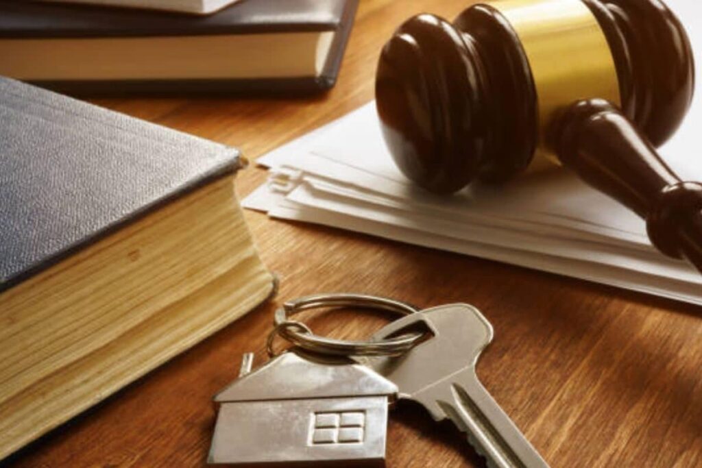 Raksha Bandhan Tweet On Sisters Asking for Property Rights Has Desis Pointing Out its Pros and Cons