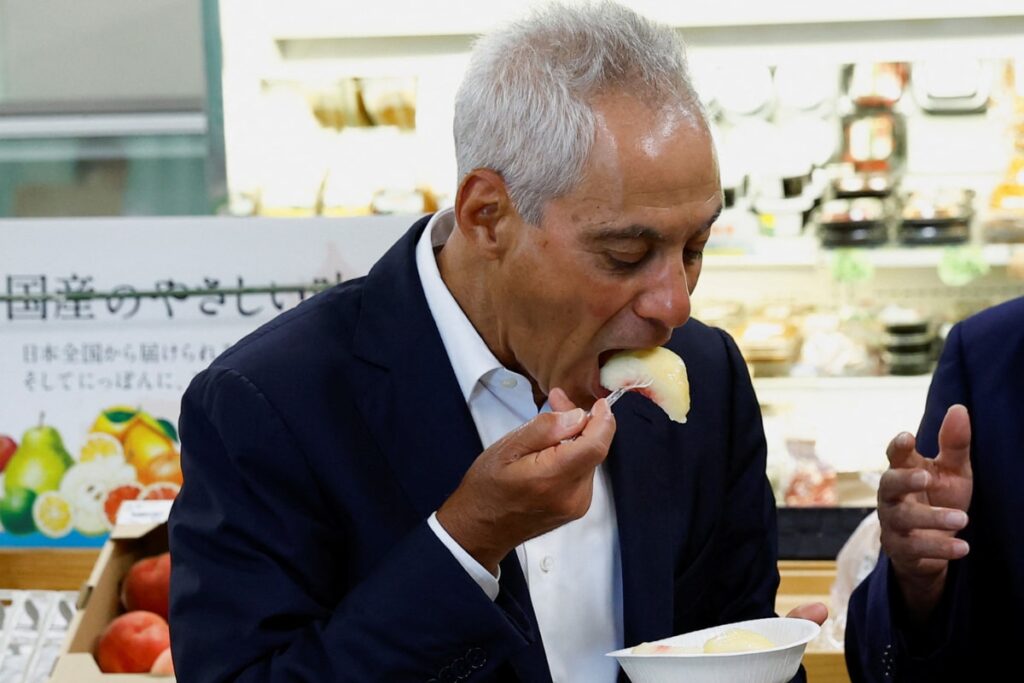 US Envoy Slams China as He Feasts on Fish from Fukushima