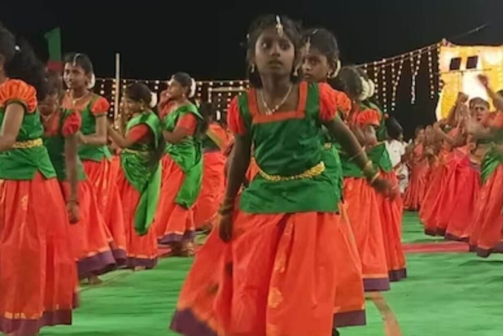 Ancient Tamil Dance Art Form Of Valli Kummi Attam Performed In Namakkal