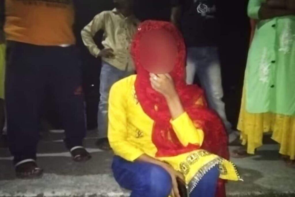 In Bengal, Woman Sits On Dharna Outside Boyfriend’s House After He Marries Someone Else