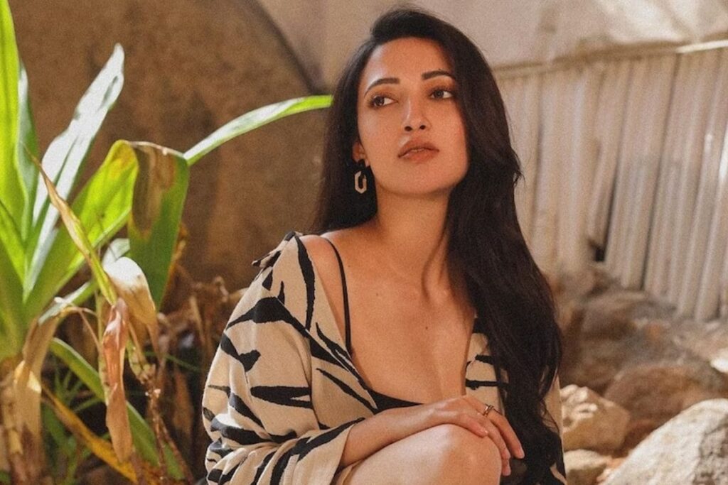Telugu Actress Neha Shetty Unleashes Her Wild Side In This Animal-print Shrug
