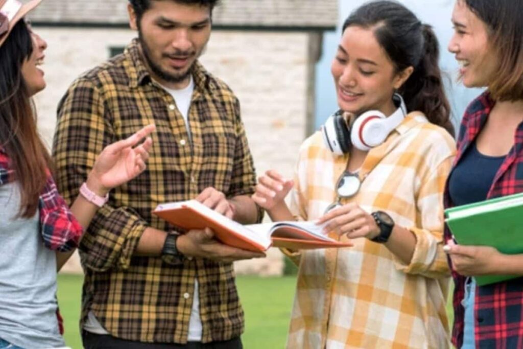 Interior Designing To Paramedical, 6 Short-Term Courses You Can Do After Class 10