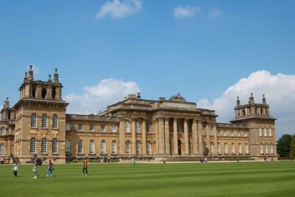 Here’s The Truth Behind The Grand Raichand Haveli In Kabhi Khushi Kabhie Gham