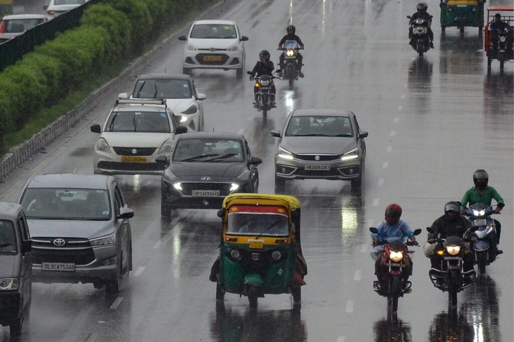 Monsoon Updates: Rains Likely in Delhi, Mumbai Over Weekend; Red Alert Issued for Madhya Pradesh