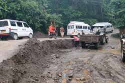 Uttarakhand: 5 Pilgrims on Way to Kedarnath Killed After Landslide Debris falls on Their Car