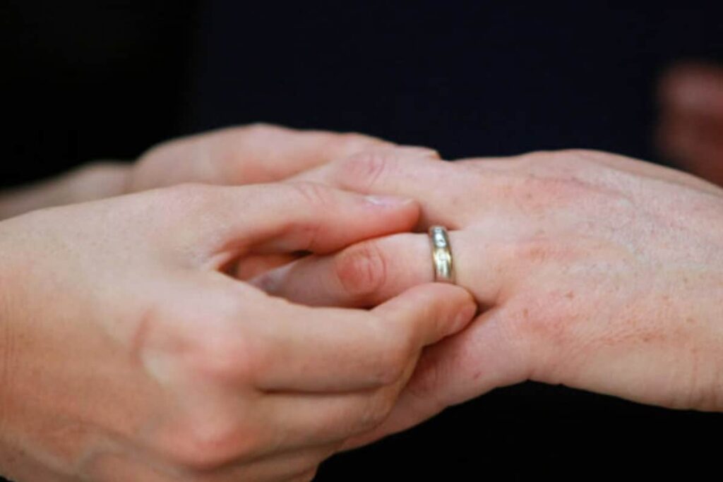 Lawyers Can Solemnise ‘Self Respect Marriage’ Under Amended Hindu Marriage Law in Tamil Nadu: SC