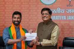 Video of Congress Veteran AK Antony’s Wife Explaining Son Anil’s BJP Entry Goes Viral