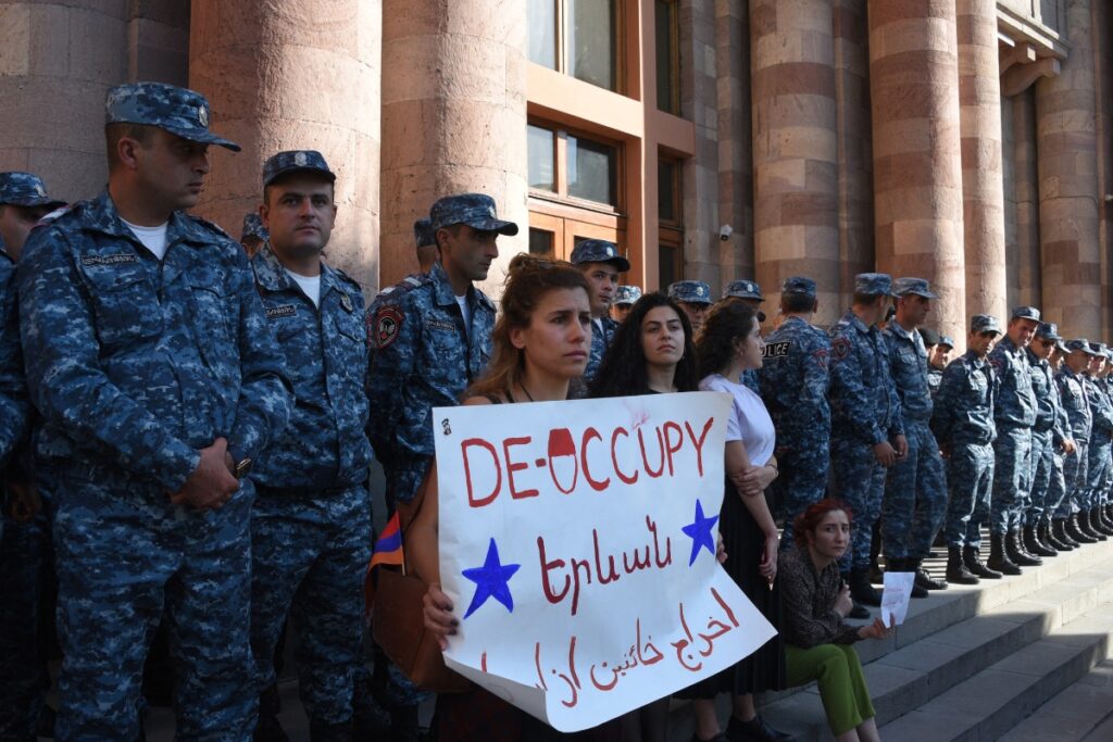 Yerevan Protesters Call on PM to Resign Over Karabakh Crisis
