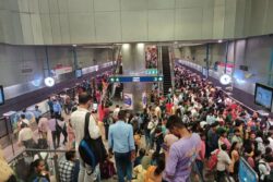 Hauz Khas Metro Station Crowded Post Raksha Bandhan Has Delhiites Going Back Home