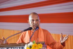Ghosi Bypoll: Adityanath Campaigns for BJP's Dara Singh Chauhan, Says Past Govts Neglected Constituency
